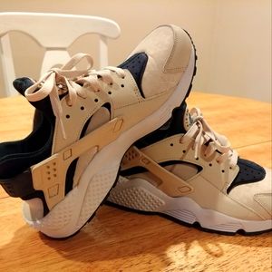 Women's Nike Air Huarache